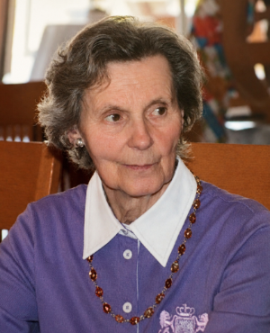Yvette Carrein